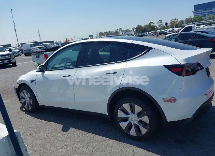 Photo 15 of 2023 Tesla Model Y AWD/LONG RANGE DUAL MOTOR ALL-WHEEL DRIVE (VIN 7SAYGDEE4PF807551)