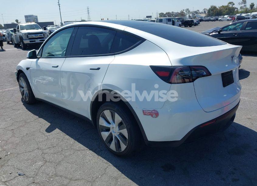 Photo 3 of 2023 Tesla Model Y AWD/LONG RANGE DUAL MOTOR ALL-WHEEL DRIVE (VIN 7SAYGDEE4PF807551)