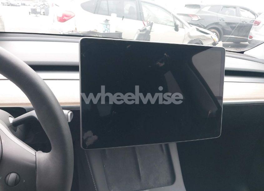 Photo 7 of 2023 Tesla Model Y AWD/LONG RANGE DUAL MOTOR ALL-WHEEL DRIVE (VIN 7SAYGDEE4PF807551)