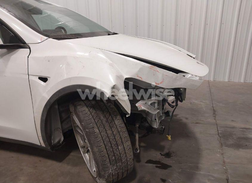 Photo 19 of 2023 Tesla Model Y AWD/LONG RANGE DUAL MOTOR ALL-WHEEL DRIVE (VIN 7SAYGDEE4PF842090)