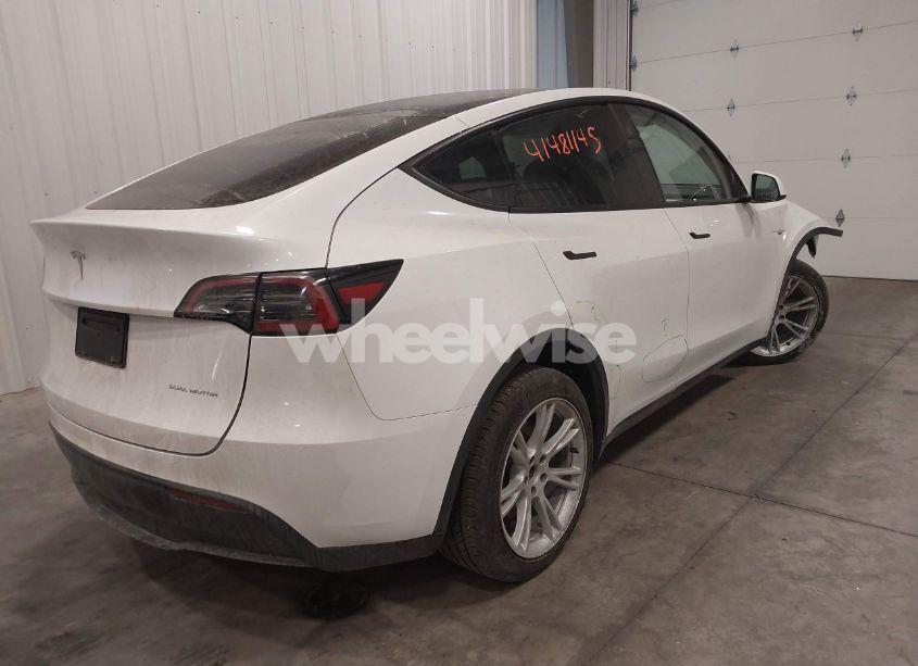 Photo 4 of 2023 Tesla Model Y AWD/LONG RANGE DUAL MOTOR ALL-WHEEL DRIVE (VIN 7SAYGDEE4PF842090)
