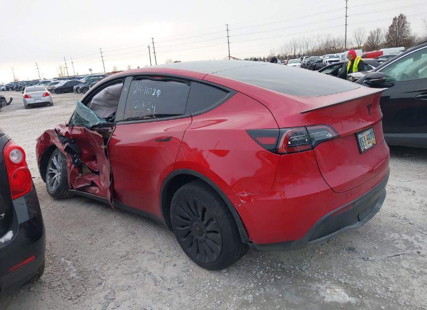 Photo 13 of 2023 Tesla Model Y AWD/LONG RANGE DUAL MOTOR ALL-WHEEL DRIVE (VIN 7SAYGDEE4PF890611)