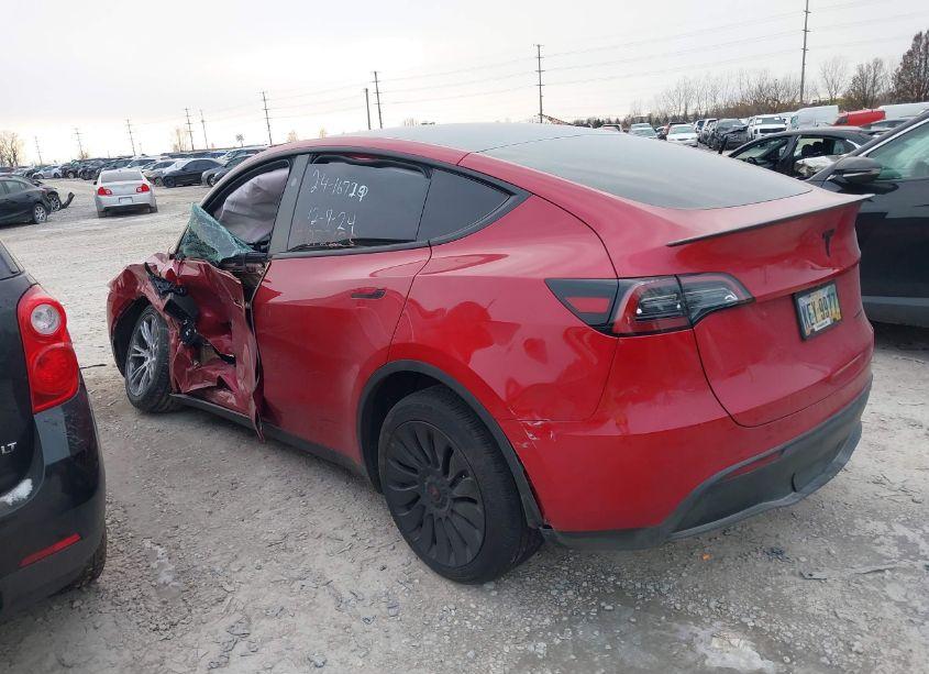 Photo 3 of 2023 Tesla Model Y AWD/LONG RANGE DUAL MOTOR ALL-WHEEL DRIVE (VIN 7SAYGDEE4PF890611)