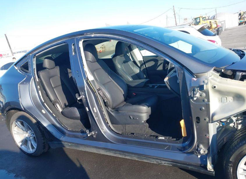 Photo 13 of 2023 Tesla Model Y AWD/LONG RANGE DUAL MOTOR ALL-WHEEL DRIVE (VIN 7SAYGDEE4PF927673)