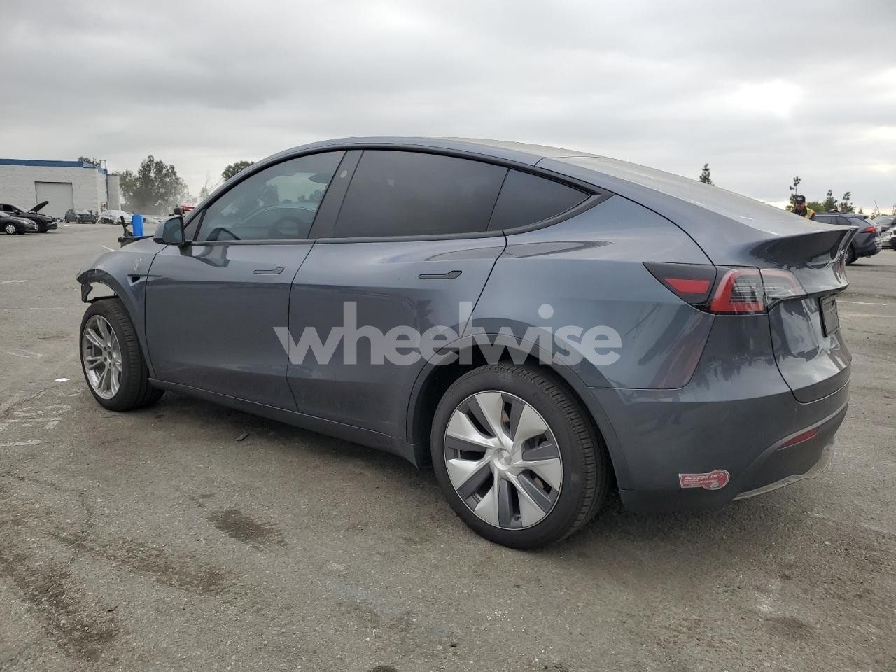 Photo 2 of 2024 TESLA MODEL Y (VIN 7SAYGDEE4RA216054)