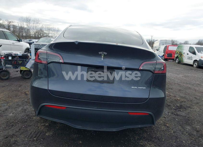 Photo 16 of 2024 Tesla Model Y LONG RANGE DUAL MOTOR ALL-WHEEL DRIVE (VIN 7SAYGDEE4RA235364)