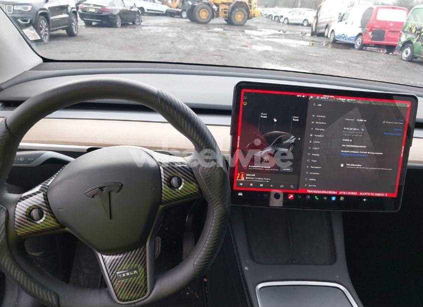 Photo 18 of 2024 Tesla Model Y LONG RANGE DUAL MOTOR ALL-WHEEL DRIVE (VIN 7SAYGDEE4RA235364)