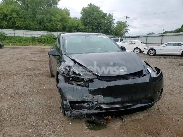 Photo 13 of 2024 TESLA MODEL Y (VIN 7SAYGDEE4RA268994)