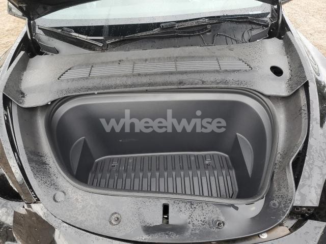 Photo 7 of 2024 TESLA MODEL Y (VIN 7SAYGDEE4RA268994)