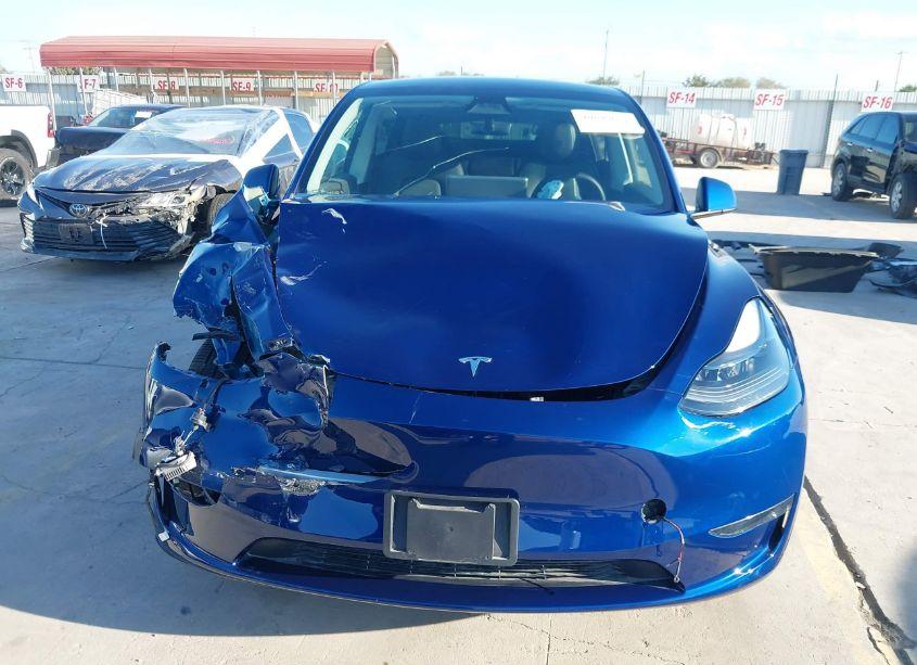 Photo 13 of 2024 Tesla Model Y LONG RANGE DUAL MOTOR ALL-WHEEL DRIVE (VIN 7SAYGDEE4RA278182)