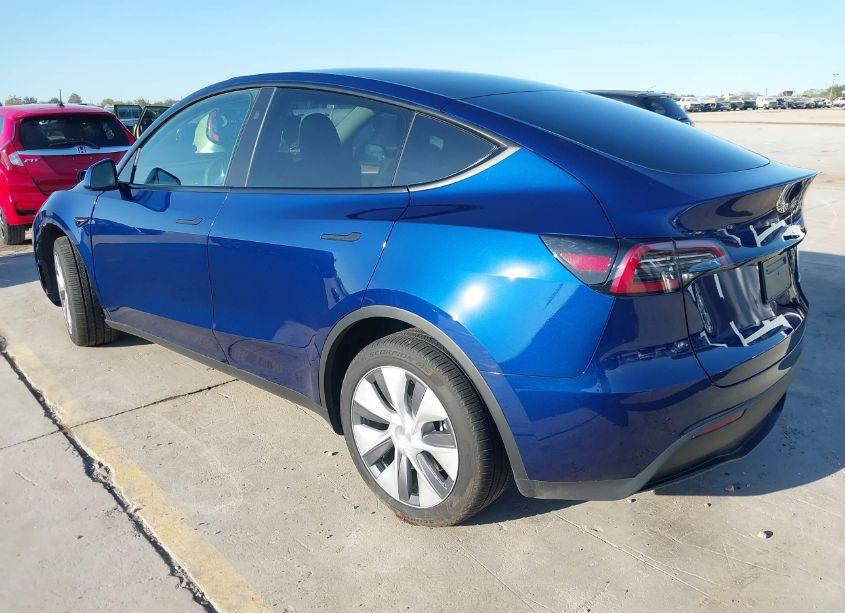 Photo 3 of 2024 Tesla Model Y LONG RANGE DUAL MOTOR ALL-WHEEL DRIVE (VIN 7SAYGDEE4RA278182)