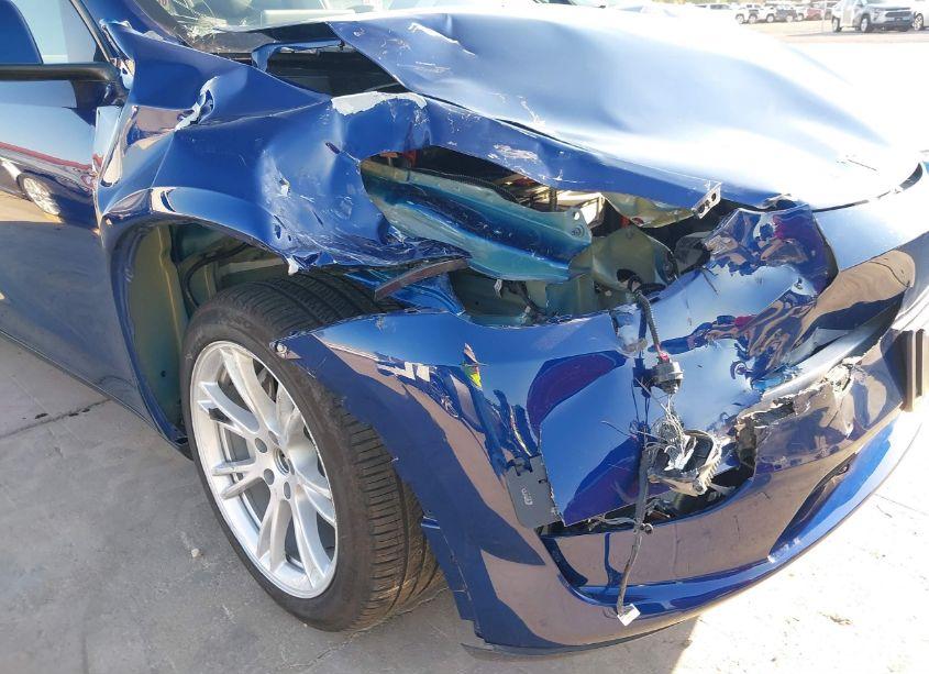 Photo 6 of 2024 Tesla Model Y LONG RANGE DUAL MOTOR ALL-WHEEL DRIVE (VIN 7SAYGDEE4RA278182)