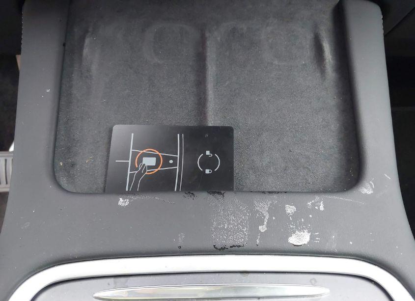 Photo 11 of 2024 Tesla Model Y LONG RANGE DUAL MOTOR ALL-WHEEL DRIVE (VIN 7SAYGDEE4RA292759)