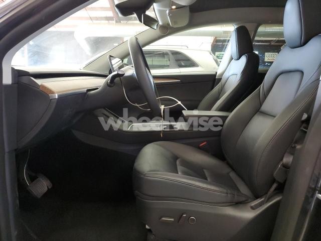 Photo 3 of 2024 TESLA MODEL Y (VIN 7SAYGDEE4RF023552)