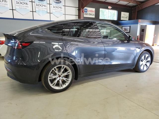Photo 4 of 2024 TESLA MODEL Y (VIN 7SAYGDEE4RF023552)