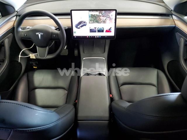 Photo 5 of 2024 TESLA MODEL Y (VIN 7SAYGDEE4RF023552)