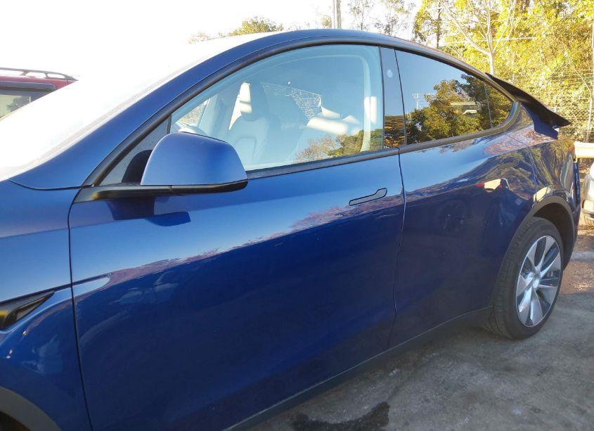 Photo 14 of 2024 Tesla Model Y LONG RANGE DUAL MOTOR ALL-WHEEL DRIVE (VIN 7SAYGDEE4RF984359)