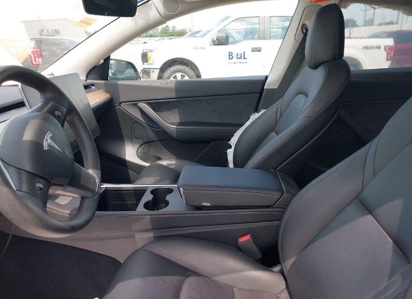 Photo 5 of 2022 Tesla Model Y LONG RANGE DUAL MOTOR ALL-WHEEL DRIVE (VIN 7SAYGDEE5NF375324)