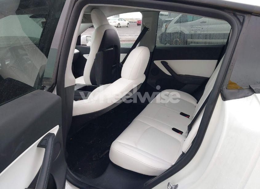 Photo 8 of 2022 Tesla Model Y LONG RANGE DUAL MOTOR ALL-WHEEL DRIVE (VIN 7SAYGDEE5NF389692)