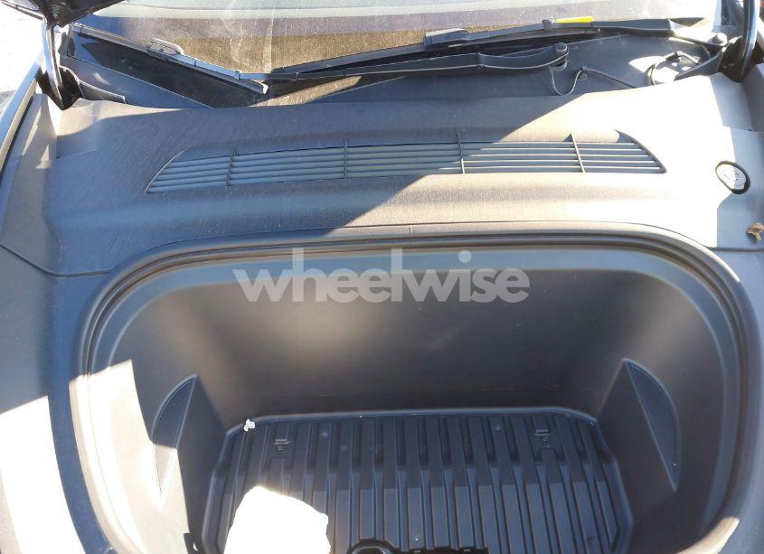 Photo 10 of 2022 Tesla Model Y LONG RANGE DUAL MOTOR ALL-WHEEL DRIVE (VIN 7SAYGDEE5NF434081)