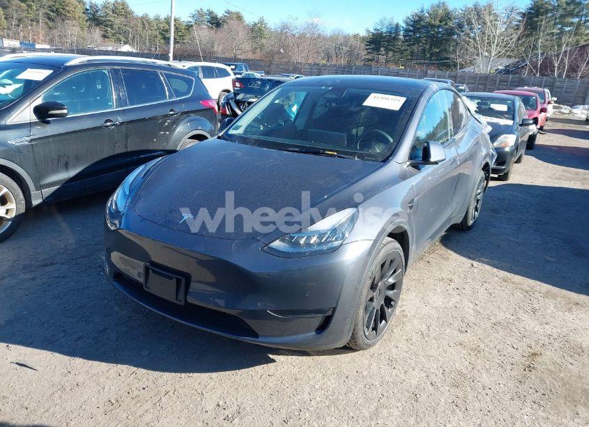 Photo 2 of 2022 Tesla Model Y LONG RANGE DUAL MOTOR ALL-WHEEL DRIVE (VIN 7SAYGDEE5NF434081)