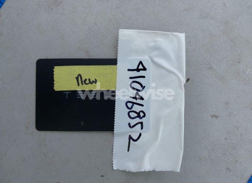 Photo 11 of 2022 Tesla Model Y LONG RANGE DUAL MOTOR ALL-WHEEL DRIVE (VIN 7SAYGDEE5NF531913)