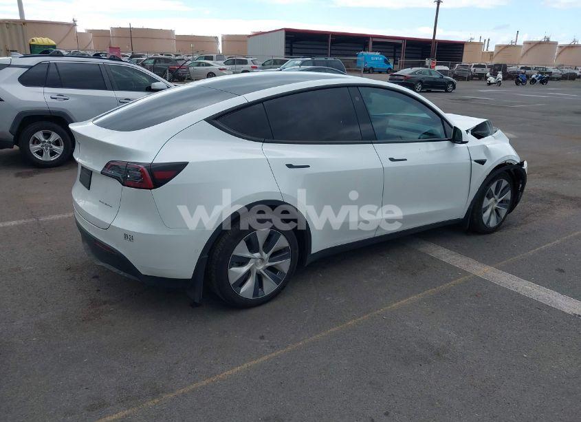 Photo 4 of 2022 Tesla Model Y LONG RANGE DUAL MOTOR ALL-WHEEL DRIVE (VIN 7SAYGDEE5NF531913)