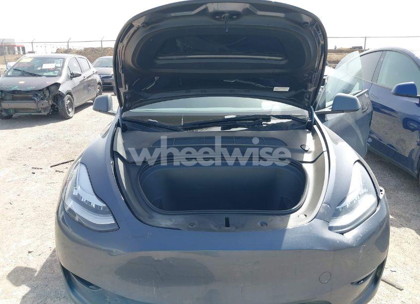 Photo 10 of 2023 Tesla Model Y AWD/LONG RANGE DUAL MOTOR ALL-WHEEL DRIVE (VIN 7SAYGDEE5PA035722)