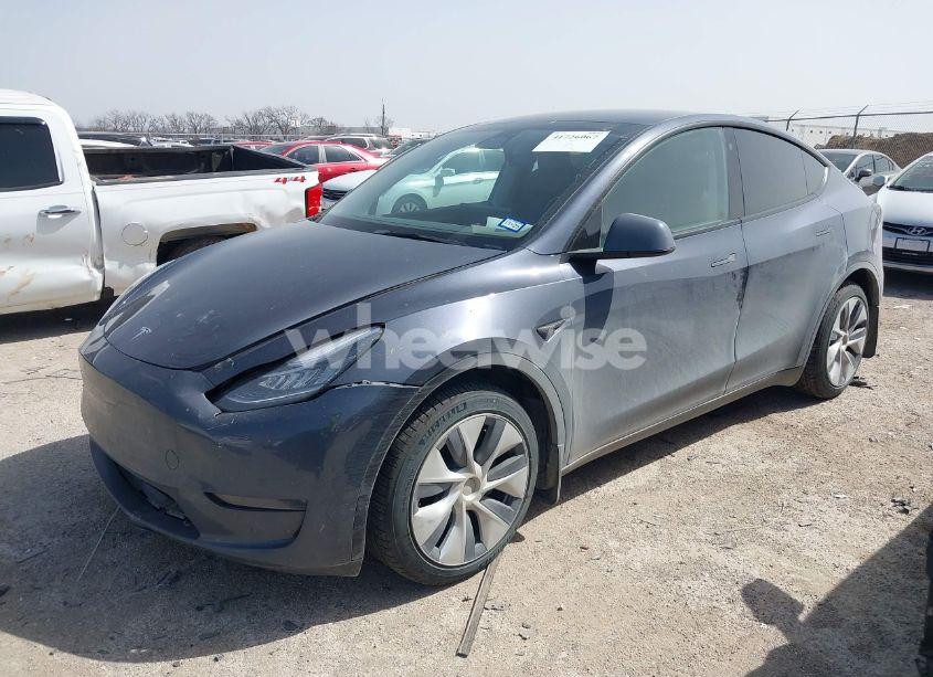 Photo 2 of 2023 Tesla Model Y AWD/LONG RANGE DUAL MOTOR ALL-WHEEL DRIVE (VIN 7SAYGDEE5PA035722)