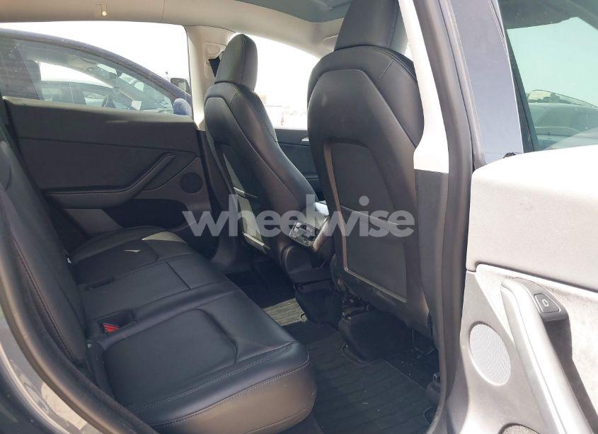 Photo 8 of 2023 Tesla Model Y AWD/LONG RANGE DUAL MOTOR ALL-WHEEL DRIVE (VIN 7SAYGDEE5PA035722)