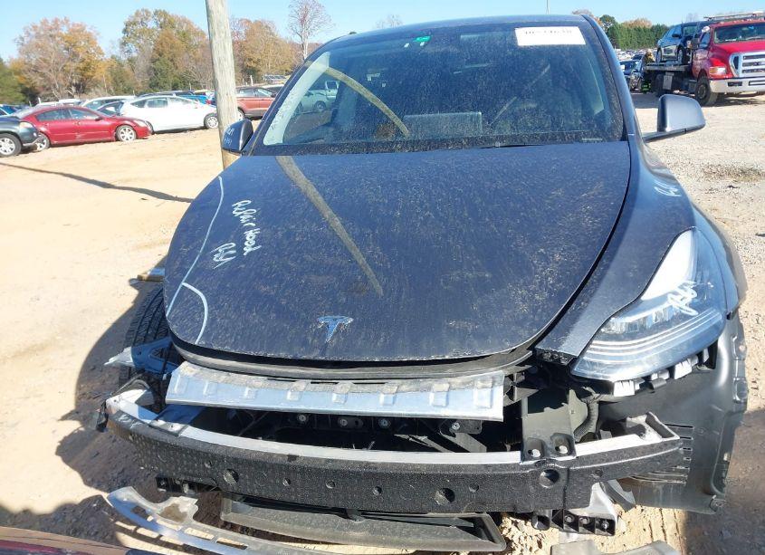 Photo 13 of 2023 Tesla Model Y (VIN 7SAYGDEE5PA037289)