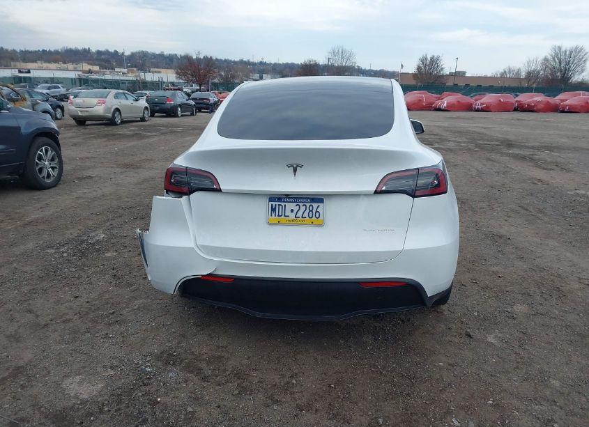 Photo 15 of 2023 Tesla Model Y AWD/LONG RANGE DUAL MOTOR ALL-WHEEL DRIVE (VIN 7SAYGDEE5PA097475)