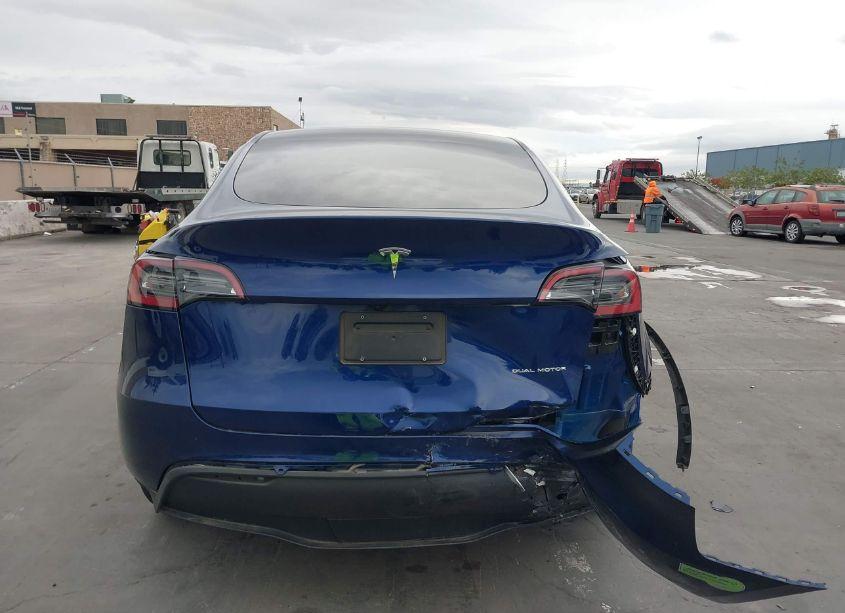 Photo 16 of 2023 Tesla Model Y AWD/LONG RANGE DUAL MOTOR ALL-WHEEL DRIVE (VIN 7SAYGDEE5PA122567)