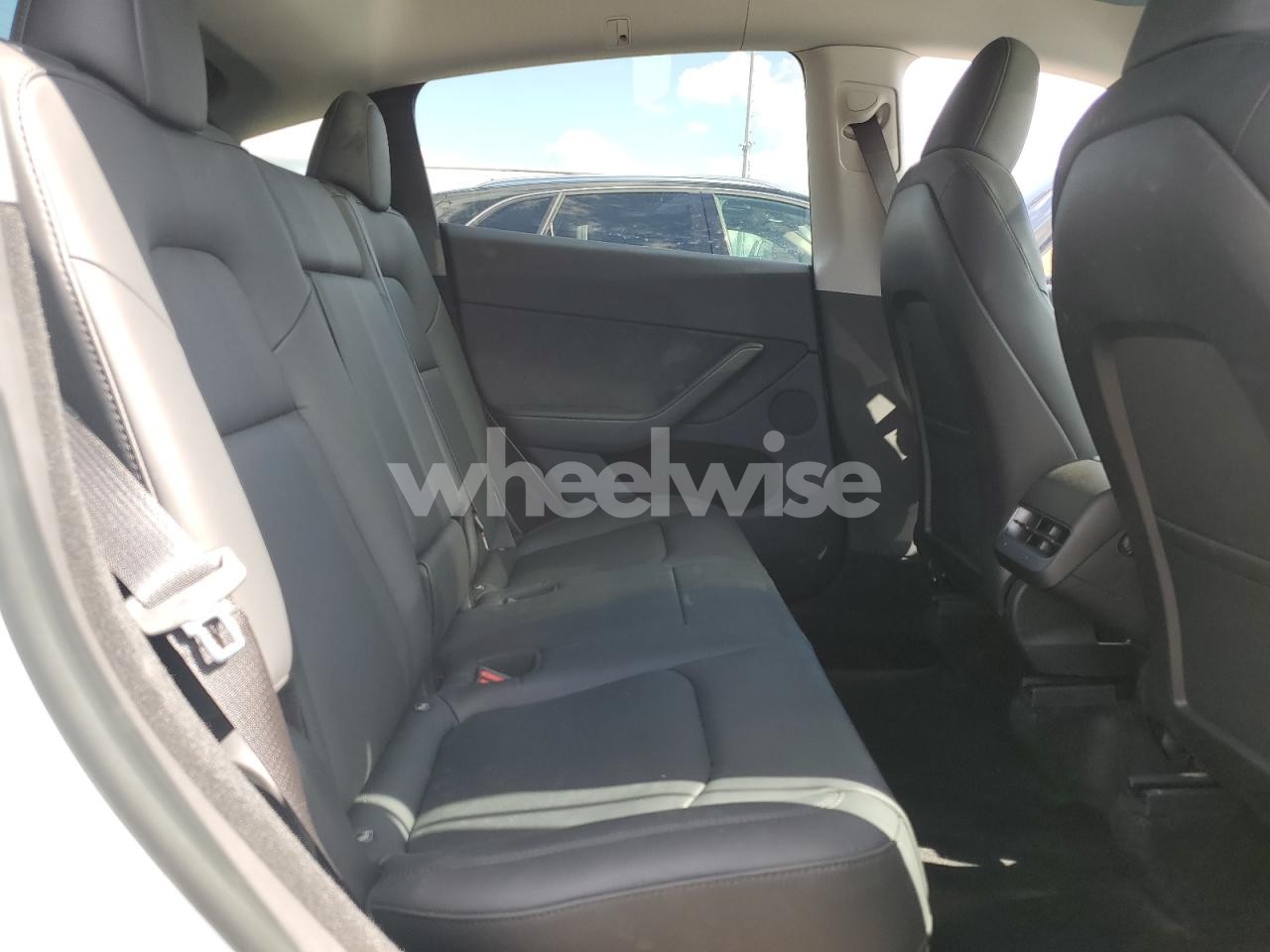 Photo 10 of 2023 TESLA MODEL Y (VIN 7SAYGDEE5PA166830)