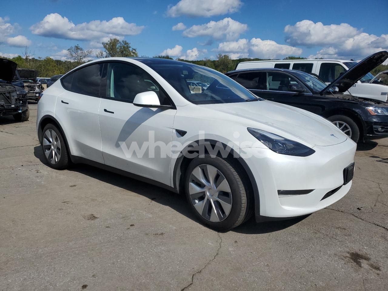 Photo 4 of 2023 TESLA MODEL Y (VIN 7SAYGDEE5PA166830)