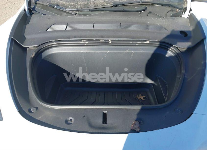 Photo 10 of 2023 Tesla Model Y AWD/LONG RANGE DUAL MOTOR ALL-WHEEL DRIVE (VIN 7SAYGDEE5PA174328)