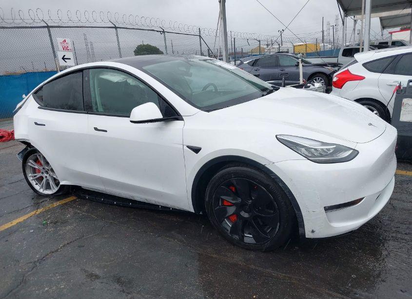 2023 Tesla Model Y LONG RANGE DUAL MOTOR ALL-WHEEL DRIVE (VIN 7SAYGDEE5PF587336) main photo