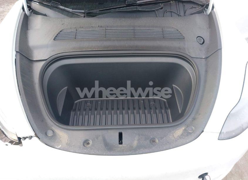 Photo 10 of 2023 Tesla Model Y AWD/LONG RANGE DUAL MOTOR ALL-WHEEL DRIVE (VIN 7SAYGDEE5PF669907)