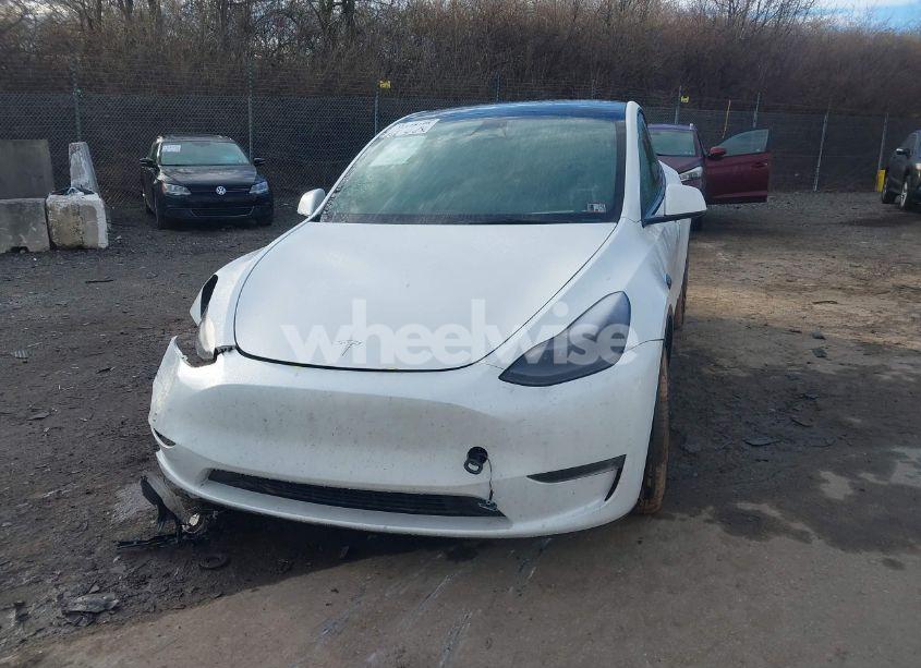 Photo 19 of 2023 Tesla Model Y AWD/LONG RANGE DUAL MOTOR ALL-WHEEL DRIVE (VIN 7SAYGDEE5PF669907)