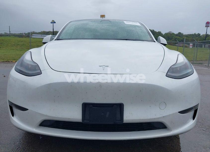 Photo 13 of 2023 Tesla Model Y AWD/LONG RANGE DUAL MOTOR ALL-WHEEL DRIVE (VIN 7SAYGDEE5PF712612)