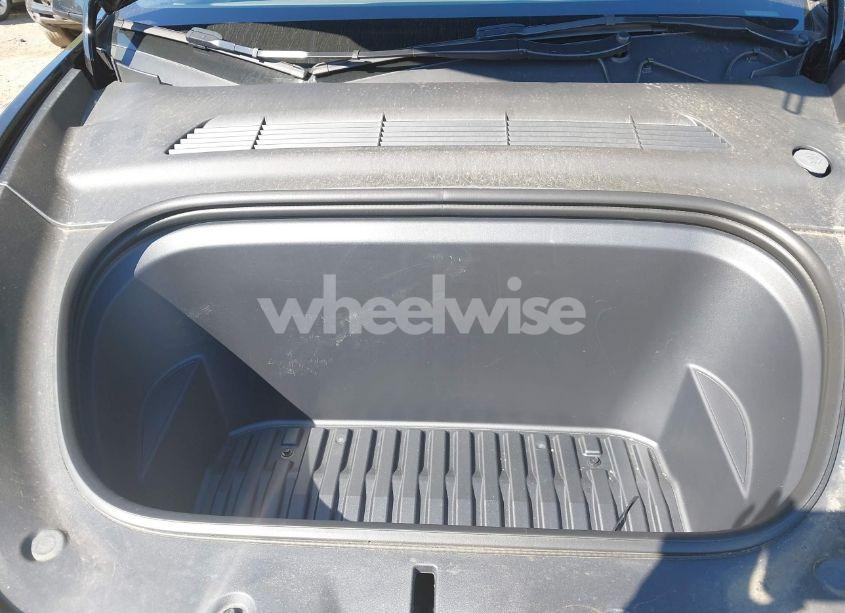 Photo 10 of 2023 Tesla Model Y AWD/LONG RANGE DUAL MOTOR ALL-WHEEL DRIVE (VIN 7SAYGDEE5PF753712)