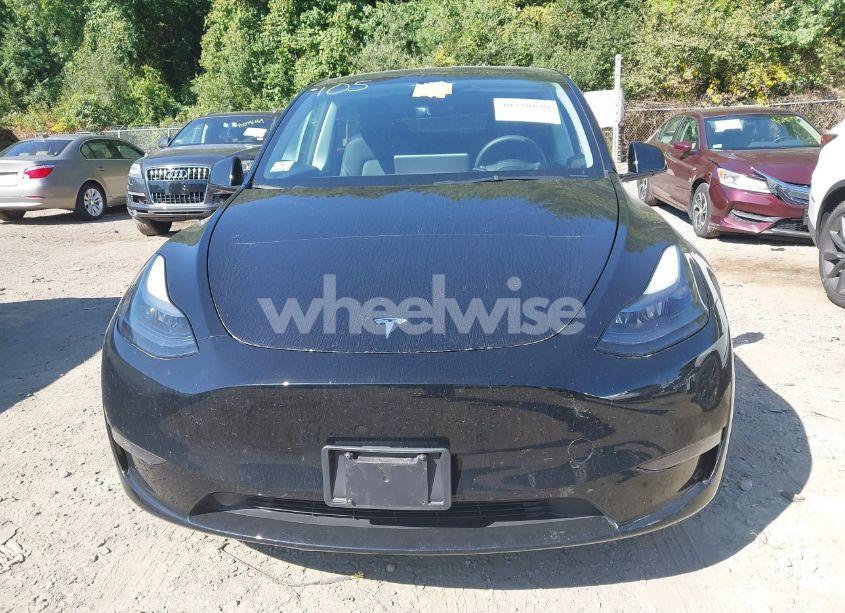 Photo 12 of 2023 Tesla Model Y AWD/LONG RANGE DUAL MOTOR ALL-WHEEL DRIVE (VIN 7SAYGDEE5PF753712)