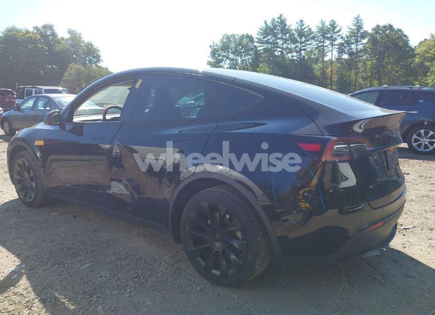 Photo 14 of 2023 Tesla Model Y AWD/LONG RANGE DUAL MOTOR ALL-WHEEL DRIVE (VIN 7SAYGDEE5PF753712)