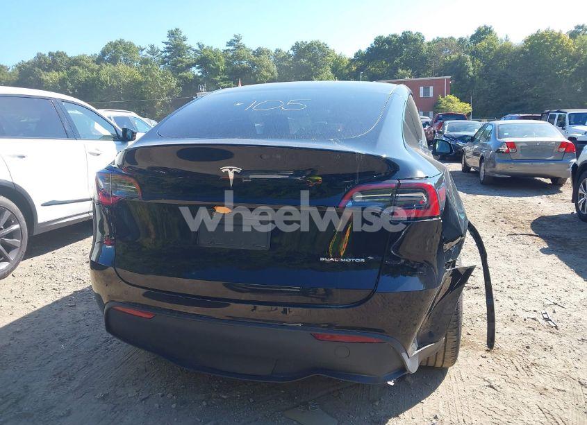 Photo 16 of 2023 Tesla Model Y AWD/LONG RANGE DUAL MOTOR ALL-WHEEL DRIVE (VIN 7SAYGDEE5PF753712)
