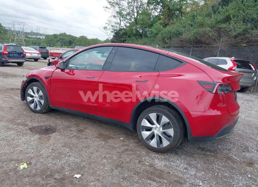 Photo 3 of 2023 Tesla Model Y AWD/LONG RANGE DUAL MOTOR ALL-WHEEL DRIVE (VIN 7SAYGDEE5PF783714)