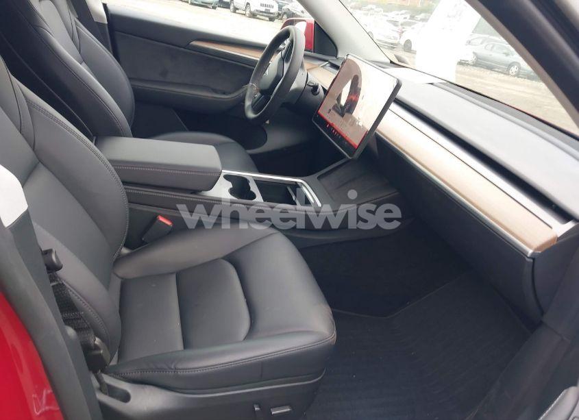 Photo 5 of 2023 Tesla Model Y AWD/LONG RANGE DUAL MOTOR ALL-WHEEL DRIVE (VIN 7SAYGDEE5PF783714)