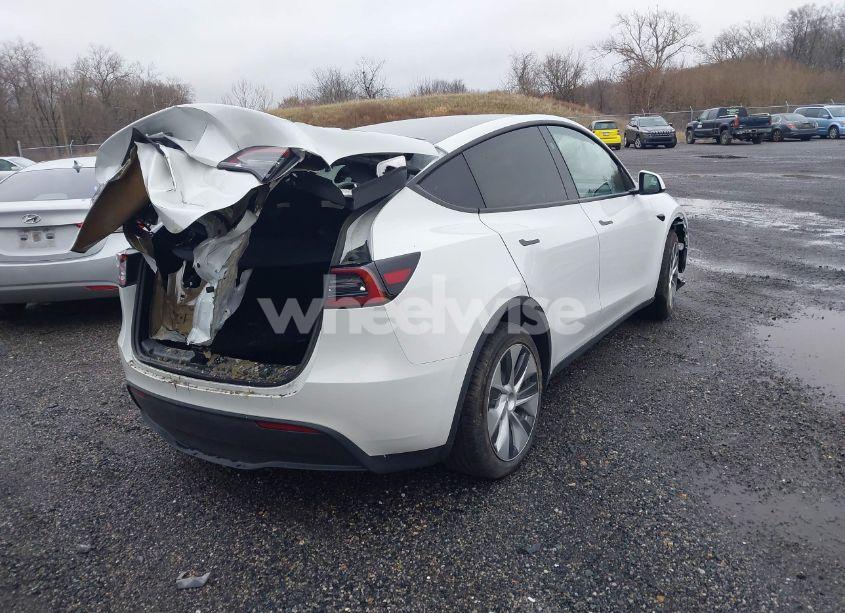 Photo 4 of 2023 Tesla Model Y AWD/LONG RANGE DUAL MOTOR ALL-WHEEL DRIVE (VIN 7SAYGDEE5PF799248)