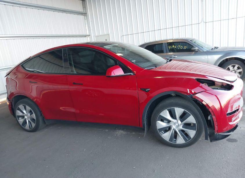 Photo 12 of 2023 Tesla Model Y AWD/LONG RANGE DUAL MOTOR ALL-WHEEL DRIVE (VIN 7SAYGDEE5PF839148)