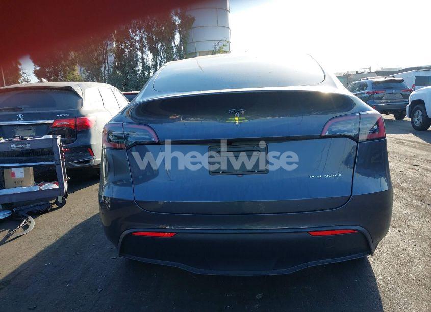 Photo 16 of 2023 Tesla Model Y AWD/LONG RANGE DUAL MOTOR ALL-WHEEL DRIVE (VIN 7SAYGDEE5PF852742)