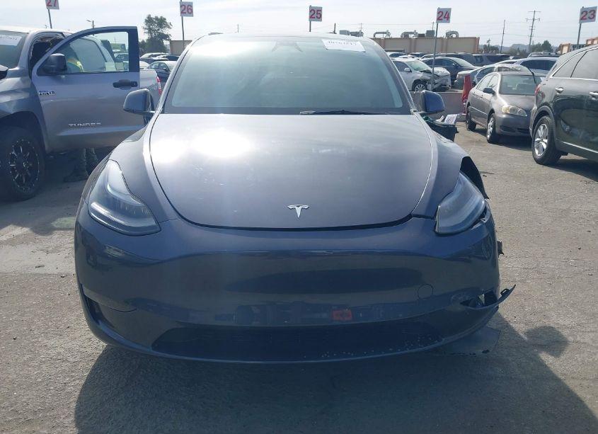 Photo 12 of 2023 Tesla Model Y AWD/LONG RANGE DUAL MOTOR ALL-WHEEL DRIVE (VIN 7SAYGDEE5PF909067)